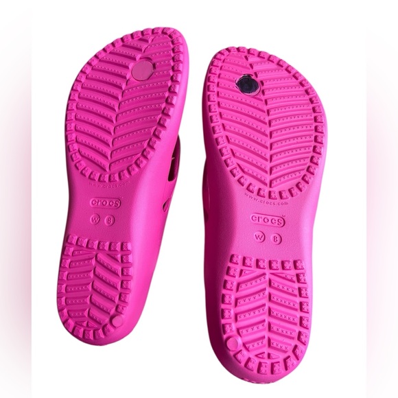 Crocs 8 Women’s Kadee Hot Pink Flip Flops - Picture 2 of 3
